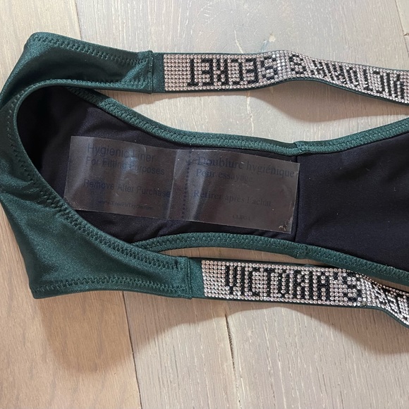 Victoria’s Secret Bikini set - Picture 8 of 10